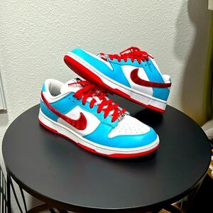 Nike men’s 10.5 dunk lows